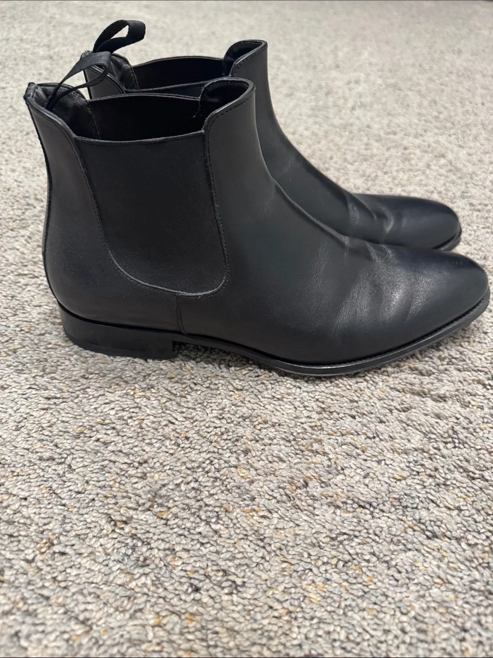 To Boot sleek black